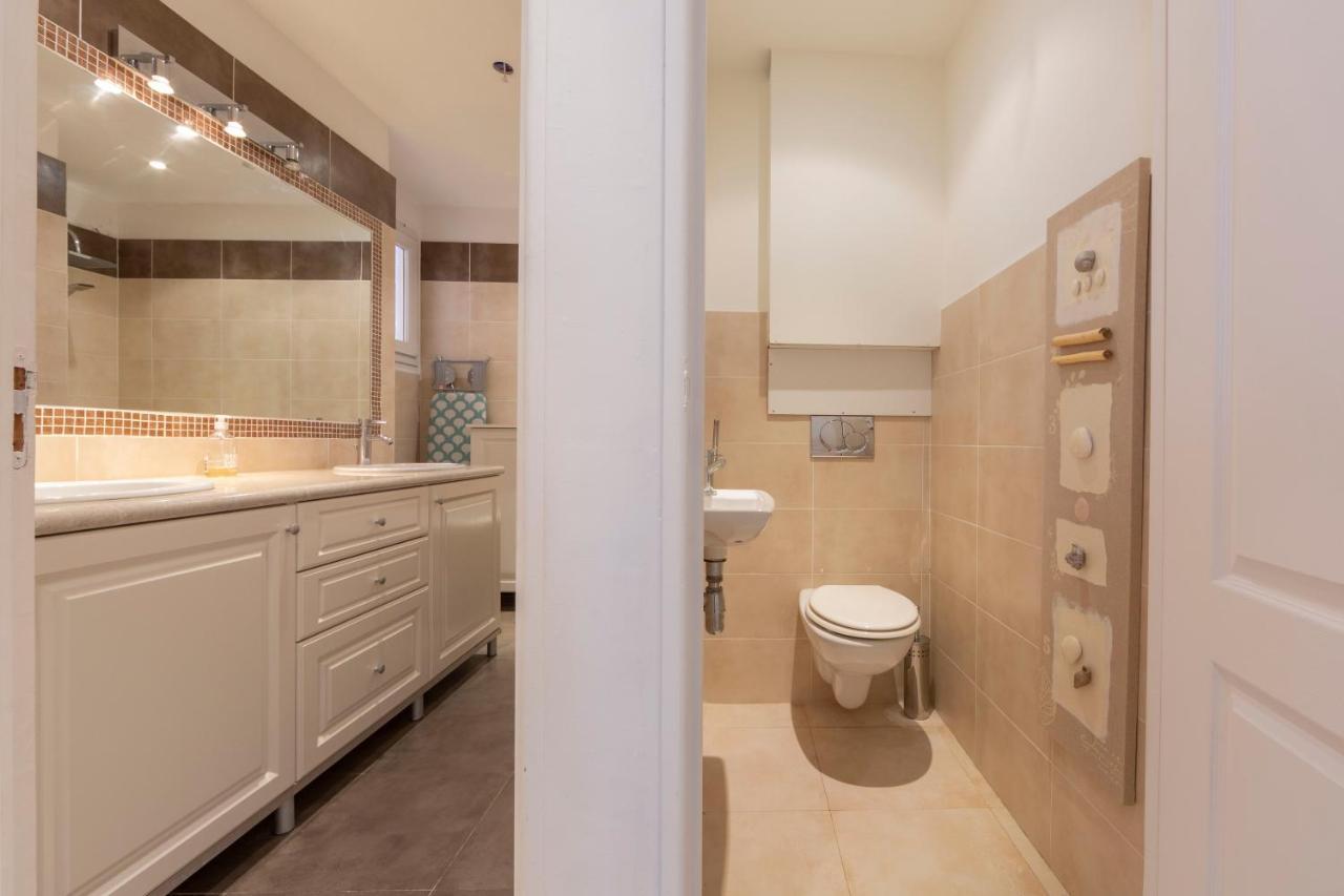 Apartment Robert Soleau Bright Design Flat Center Of *